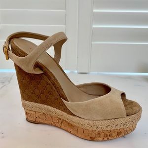 🌿AUTHENTIC GUCCI WEDGES SIZE 36.5🌿